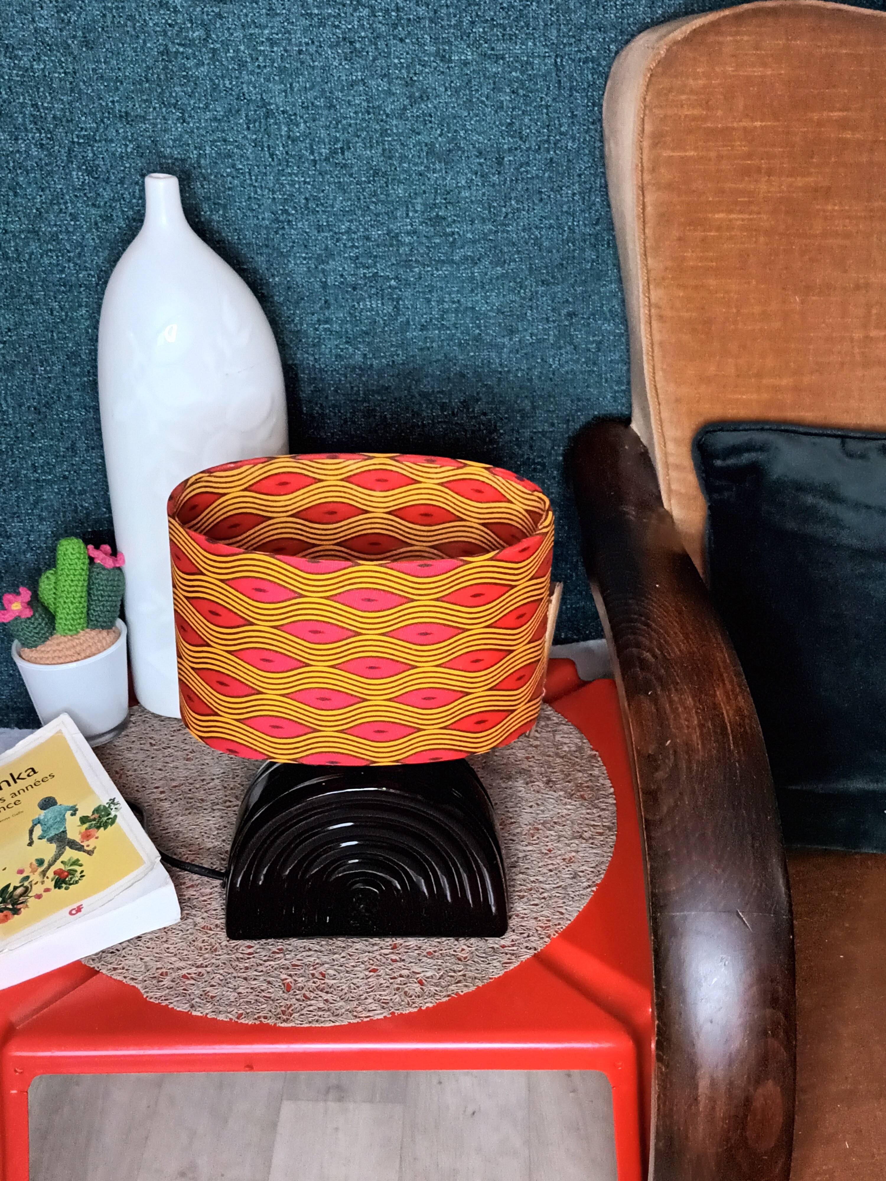 Abedi black ceramic table lamp