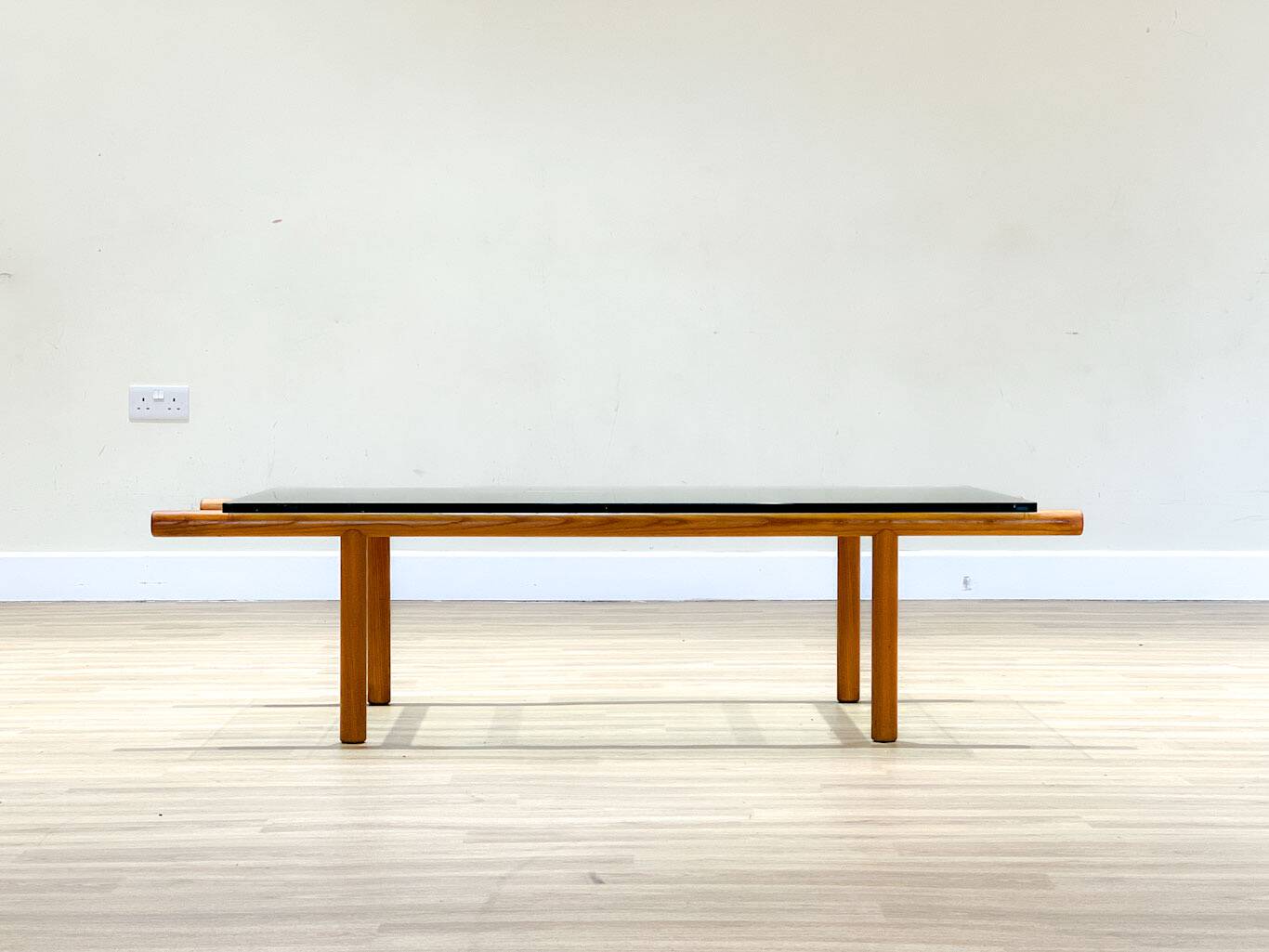 Vico Magistretti coffee table (Cassina)