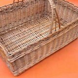Wicker woven centerpiece basket