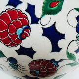 Hand painted ceramic vase from Iznik Türkiye