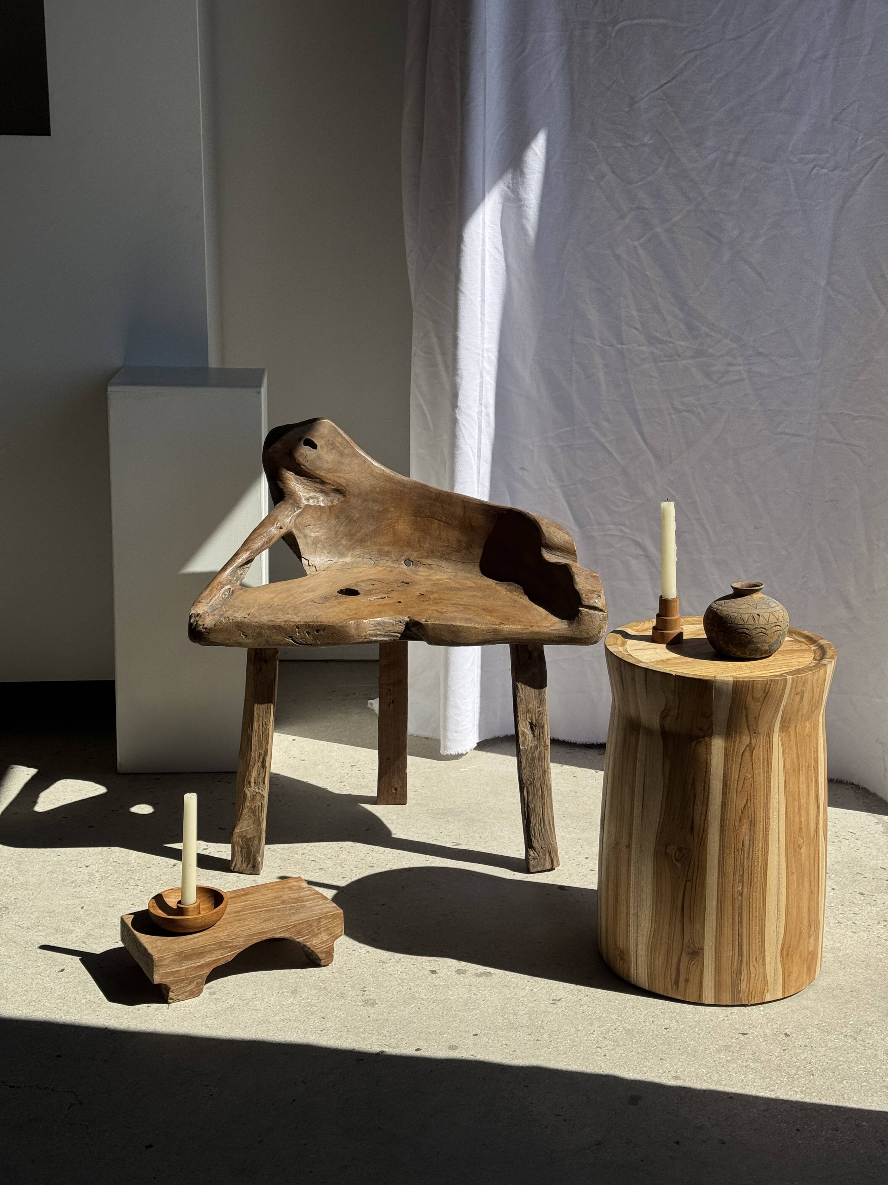 Table d'appoint ou tabouret circulaire en suar H51 D35