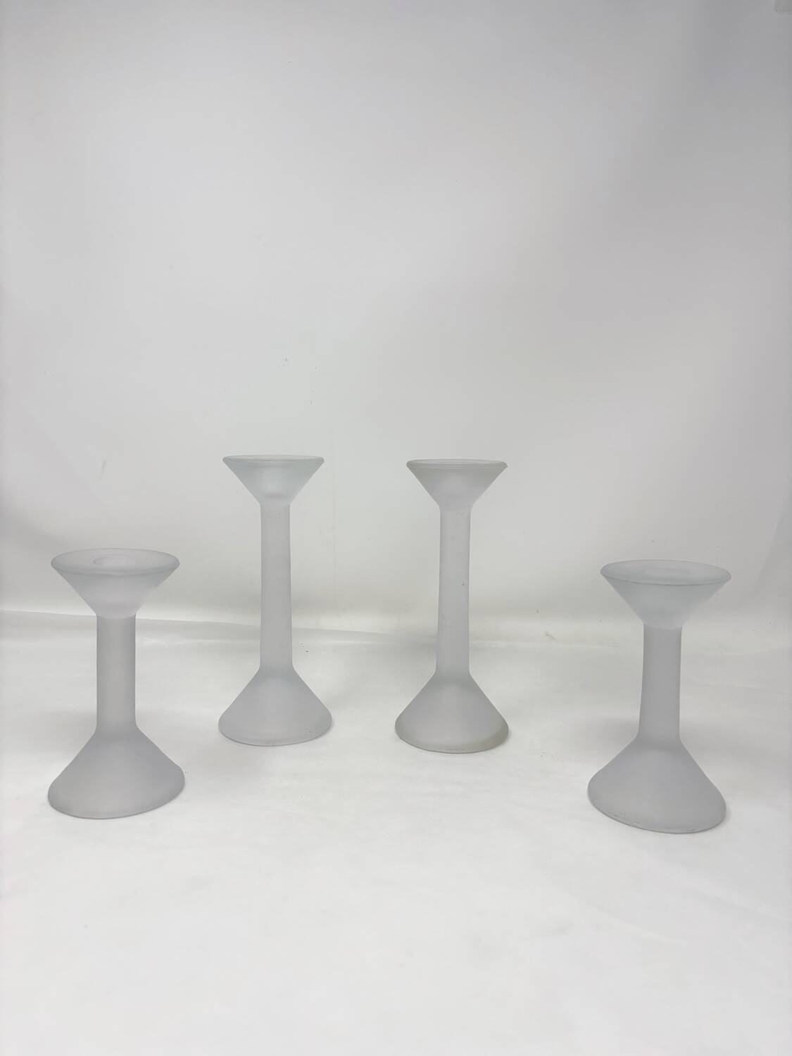 Set of 4 sand glass candle holders