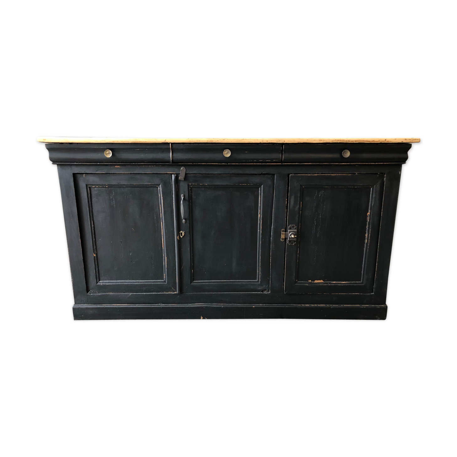 Old buffet patinated 3 doors