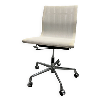 VITRA Office Chair EA 117 Eames Mesh White