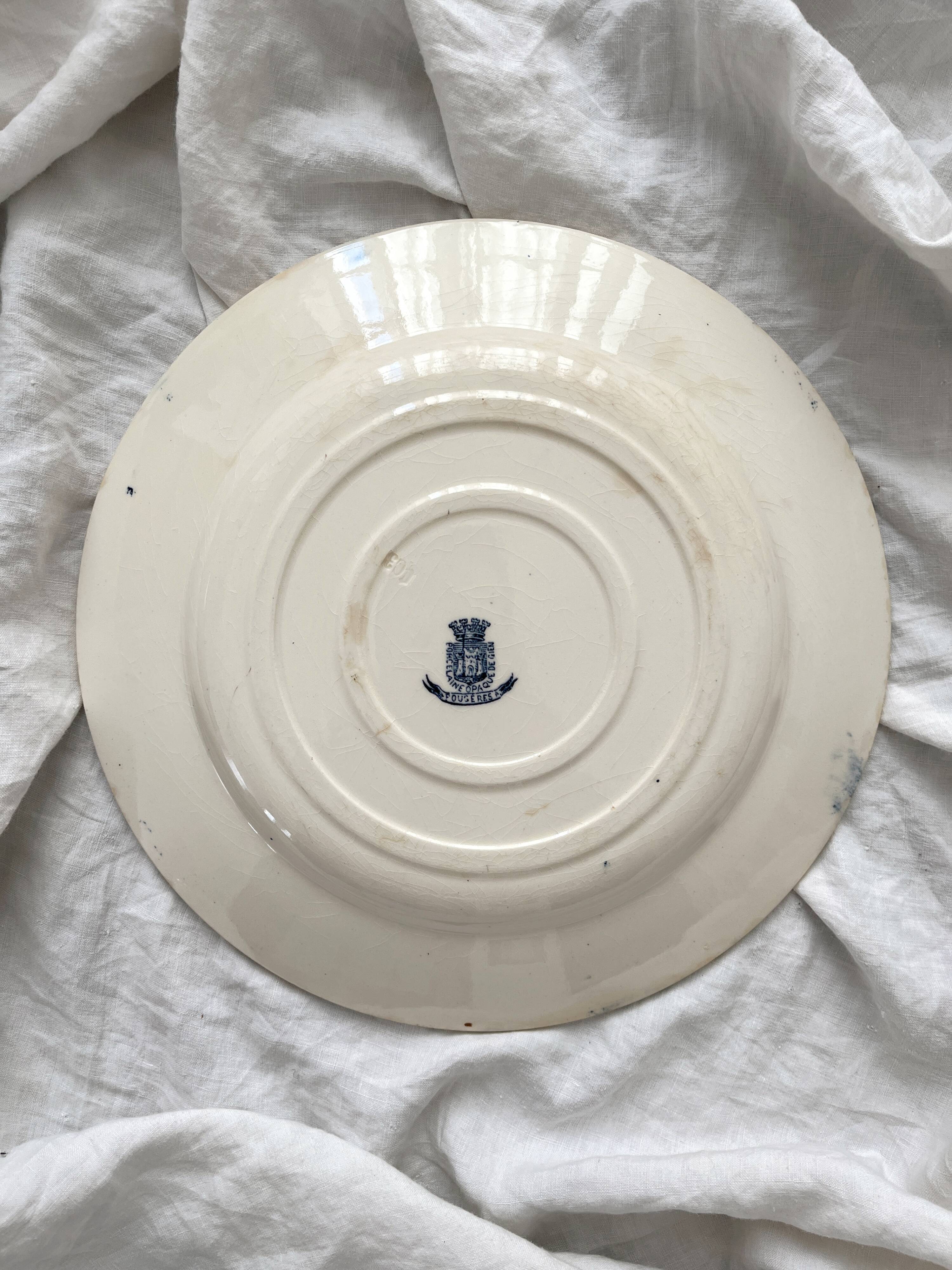 Round ironstone dish "Fougères" Gien late 19th century