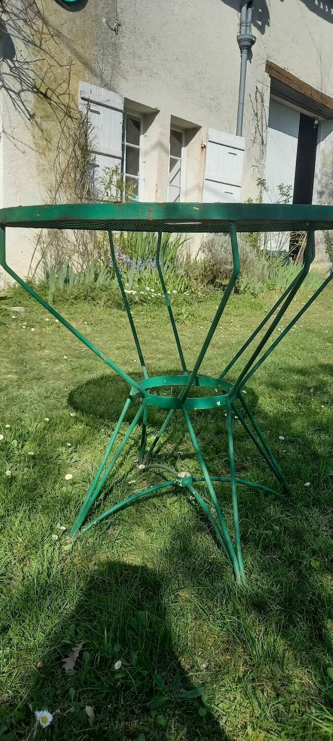 Garden iron table
