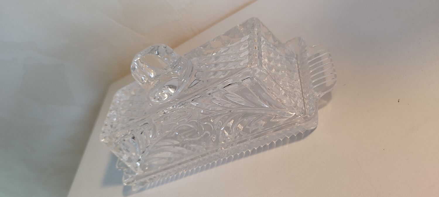 Butter dish