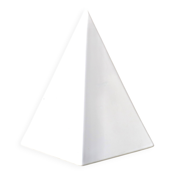 Sculpture minimaliste pyramide blanche en céramique, années 70