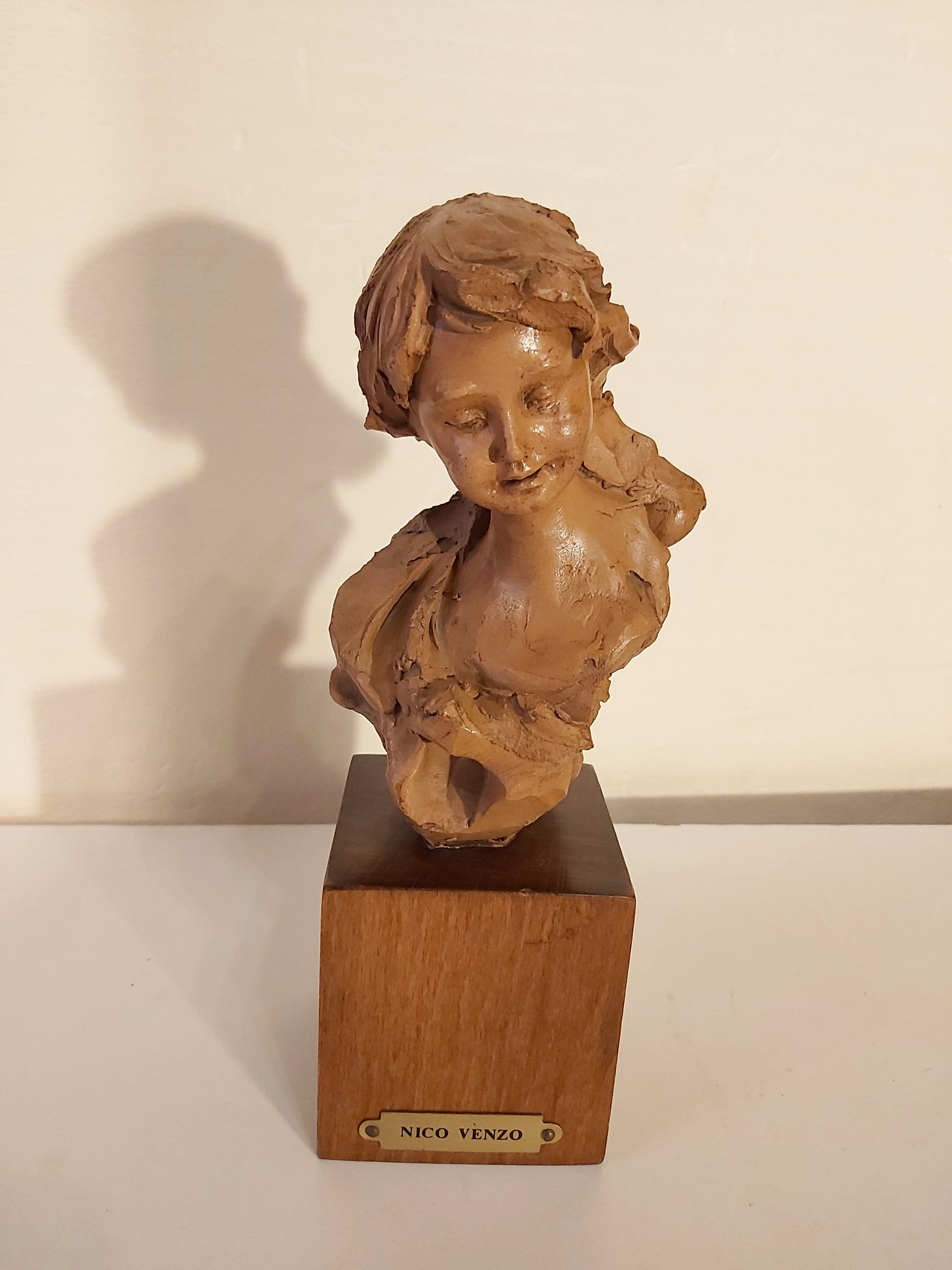 Bust girl in terracotta Nico Venzo
