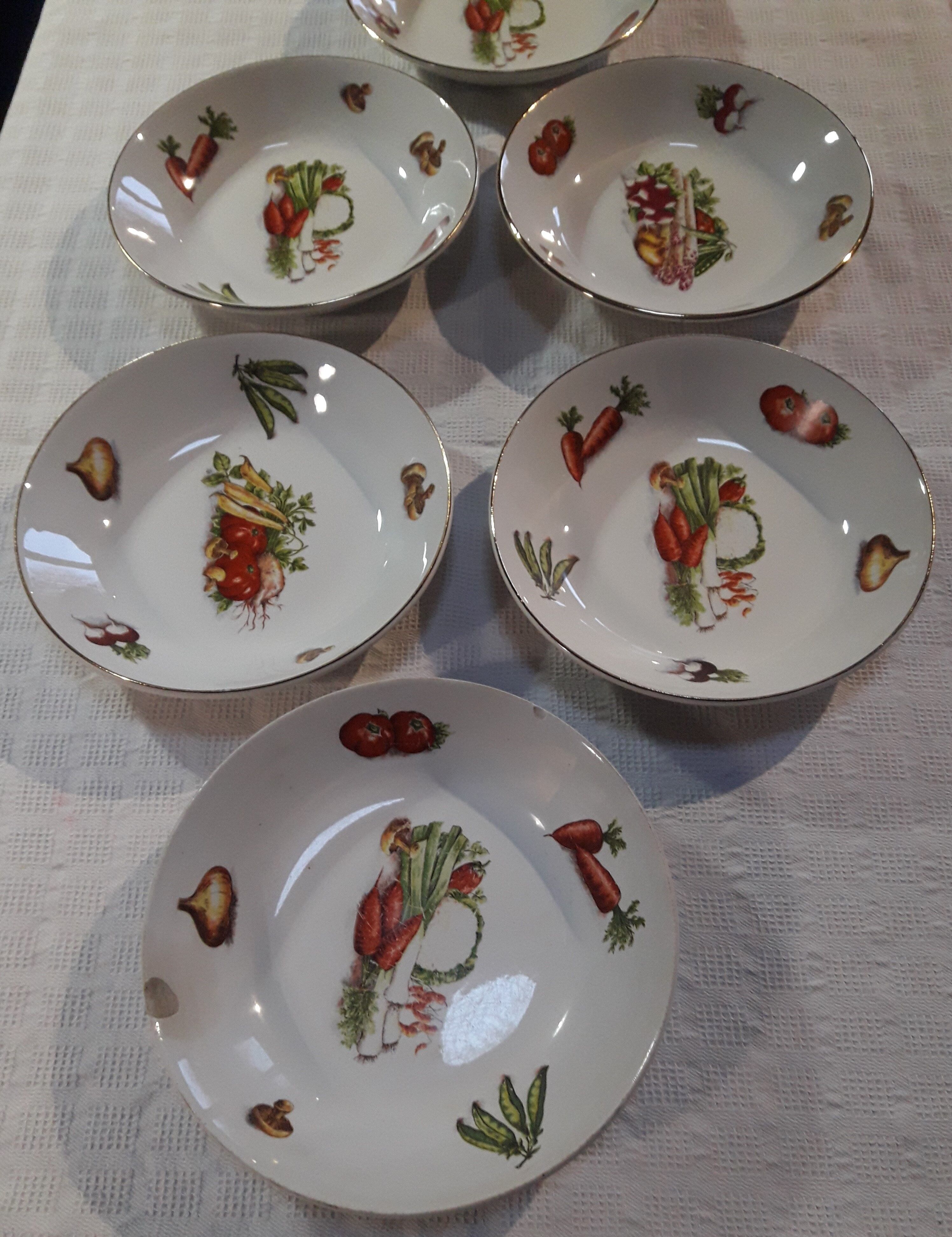 5 assiettes creuses Orchies Moulin des loups décor légumes