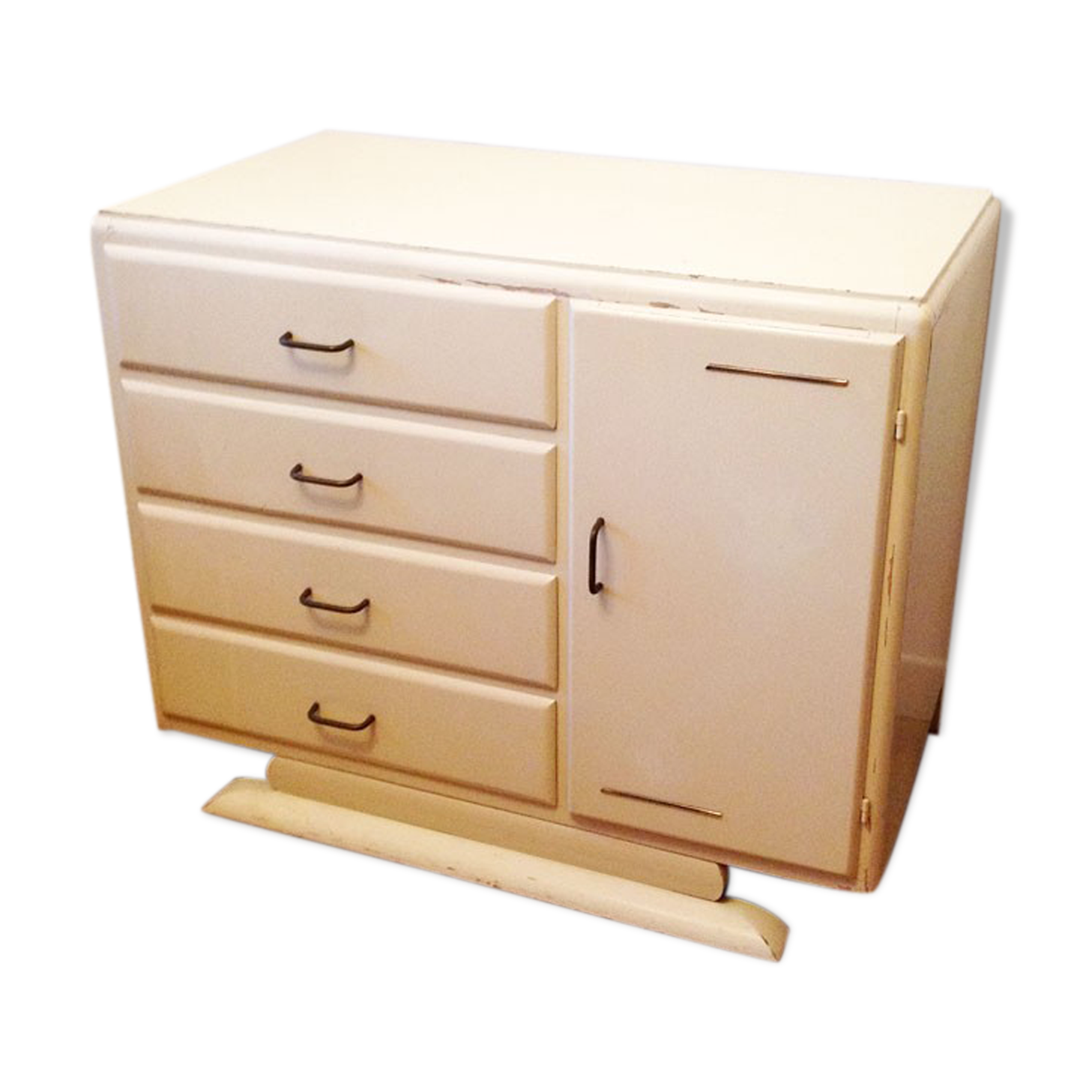 White vintage commodity