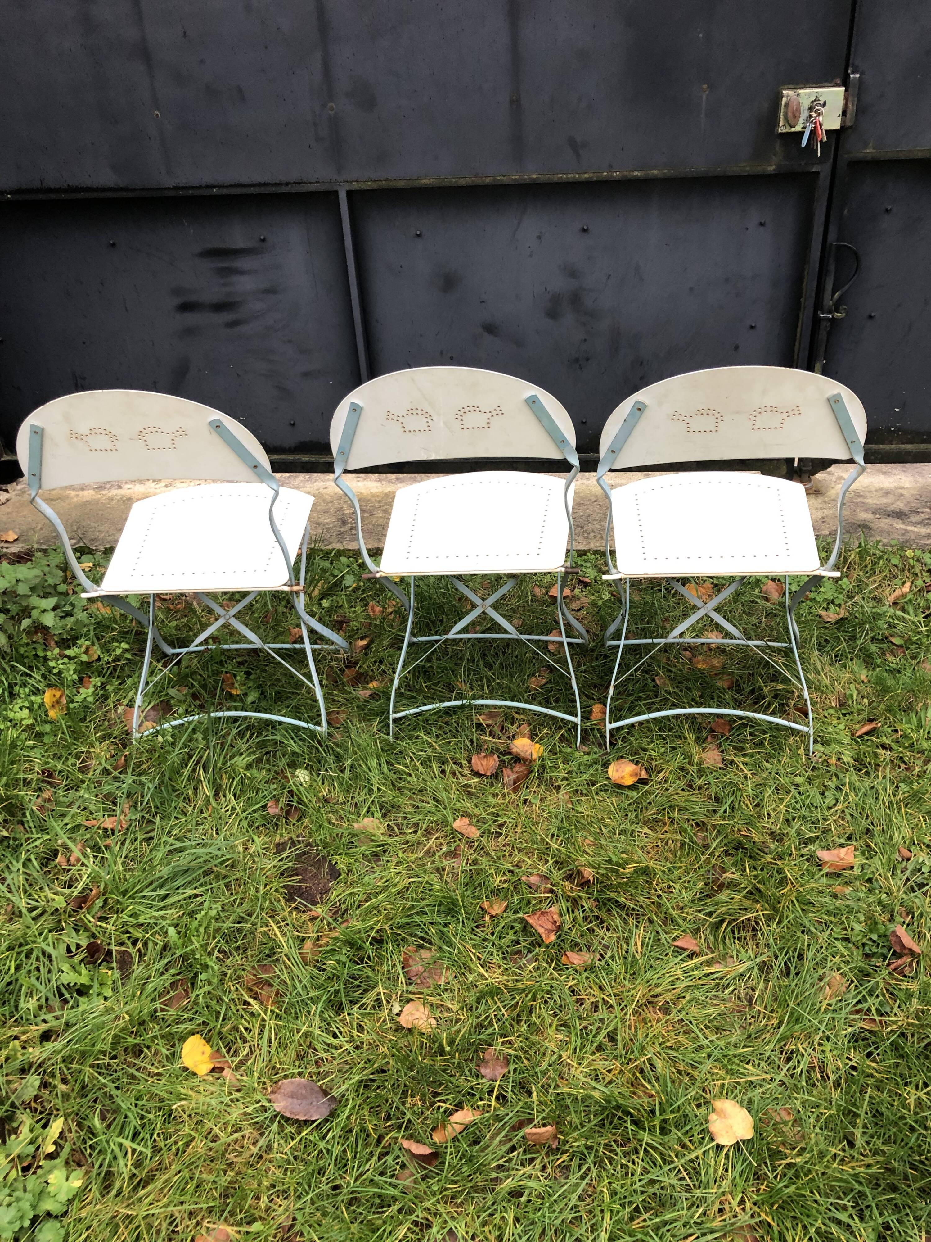 Metal folding garden chairs