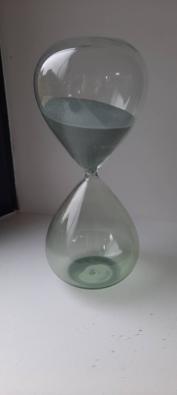 Glass hourglass