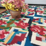 Rug with roses made by hand in Romania