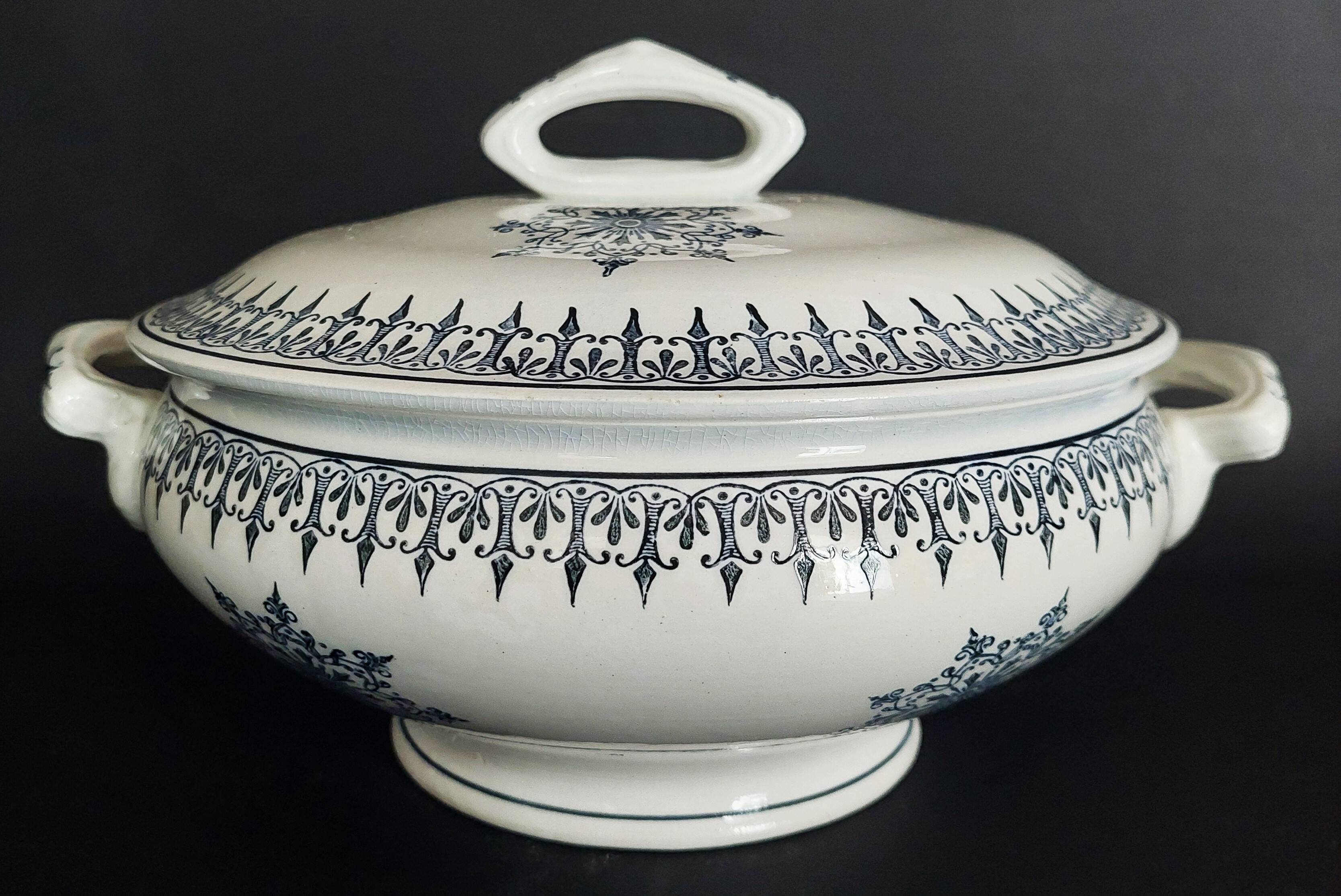 Antique Saint Amand earthenware tureen with Primax decoration