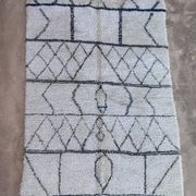 White Marmoucha Moroccan rug - 246 x 167 cm