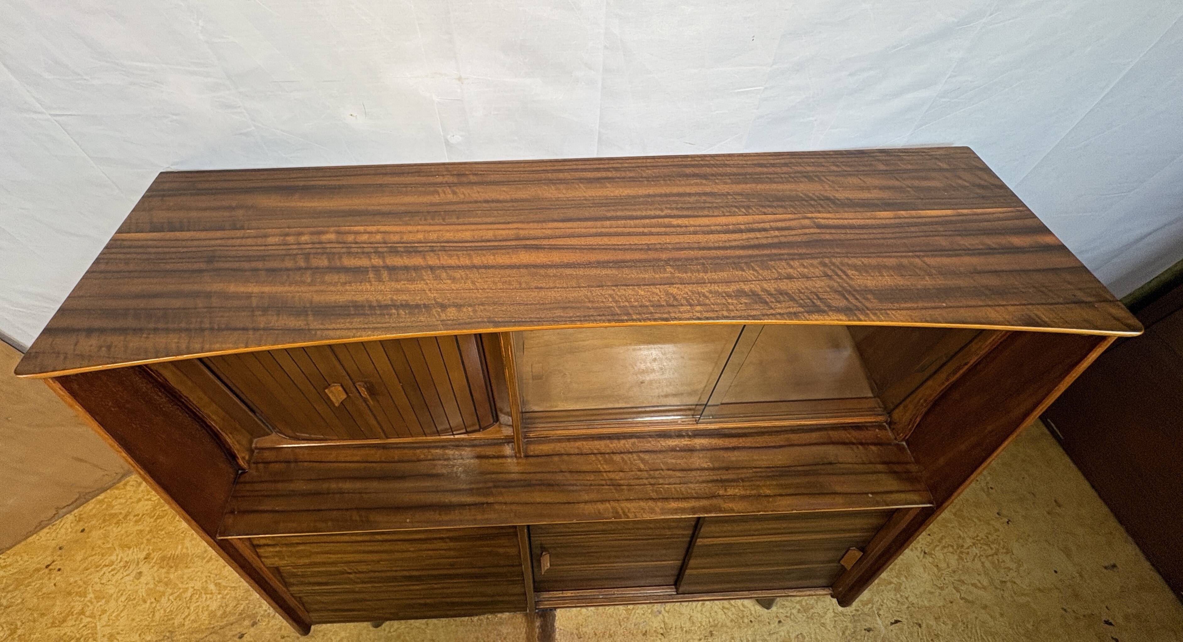 Mid Century Retro Vintage Walnut Sideboard / Drinks Cabinet by F.D. Welters