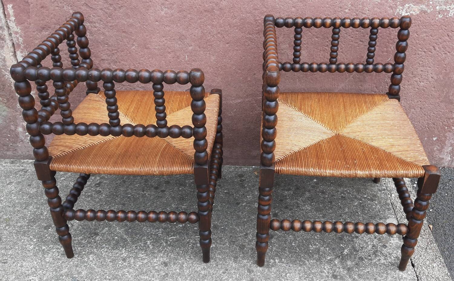 Pair of corner chairs or armchairs "fireplace corner" (Straw seat)