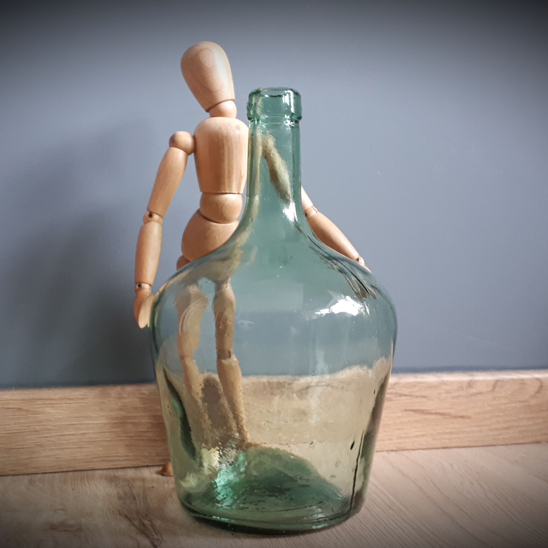 Demijohn 2L light green curved