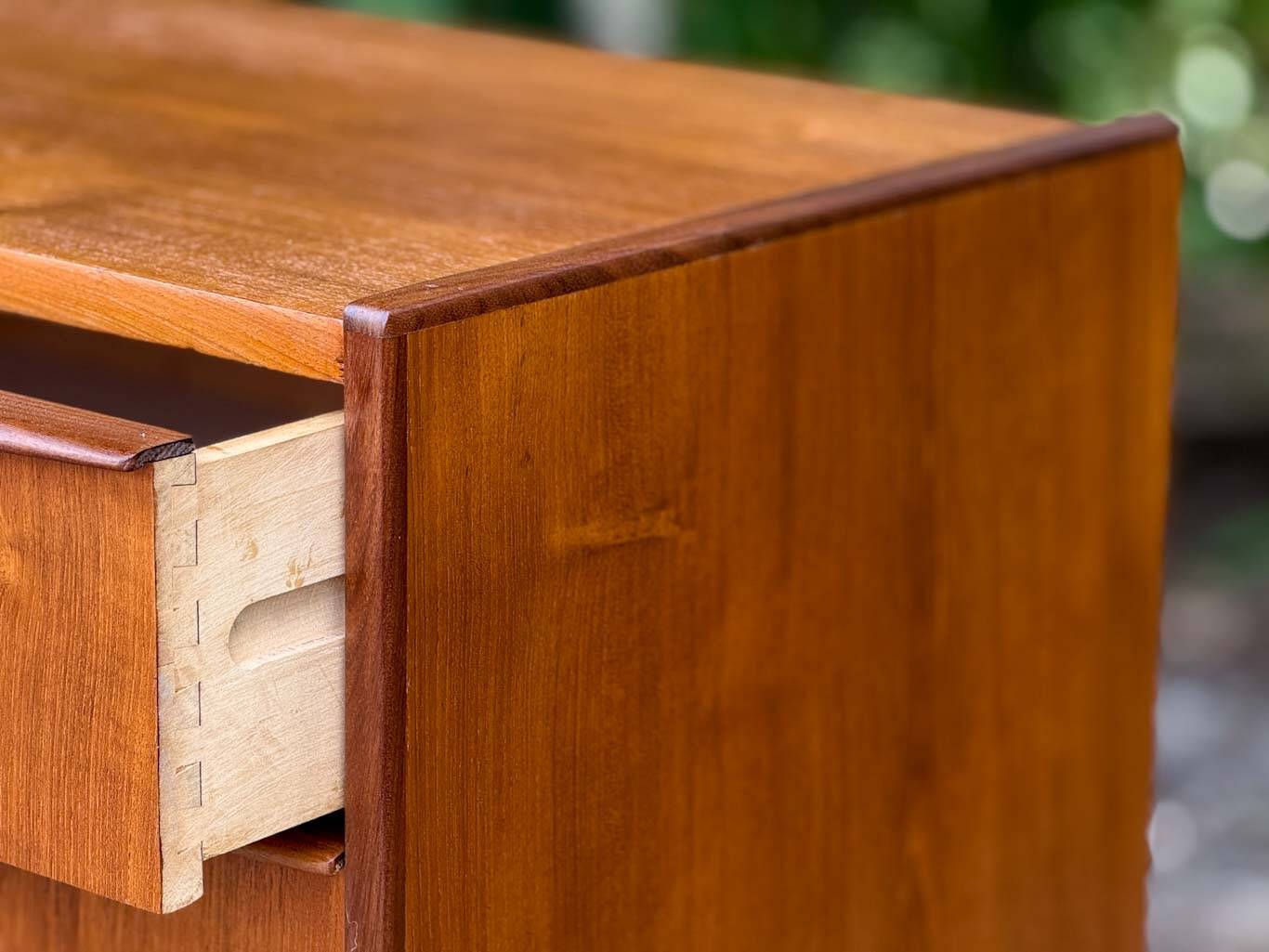 Commode (fabriquée au Danemark 1950)