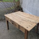 Table de ferme basse