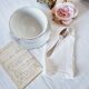 6 linen napkins with perforated lace for breakfast or lunch