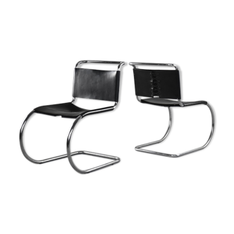 MR10 cantilever chairs by Ludwig Mies van der Rohe for Knoll
