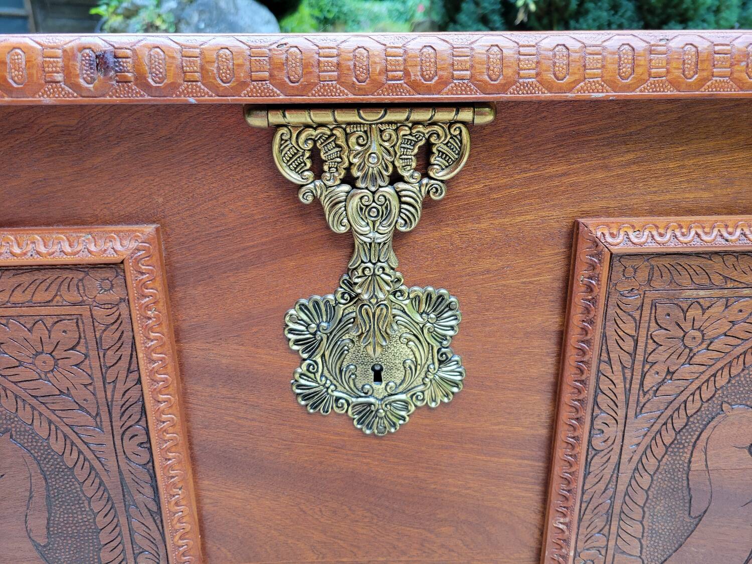 Portuguese chest in solid mahogany