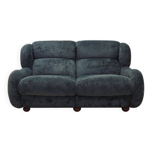 Canapé en velours bleu