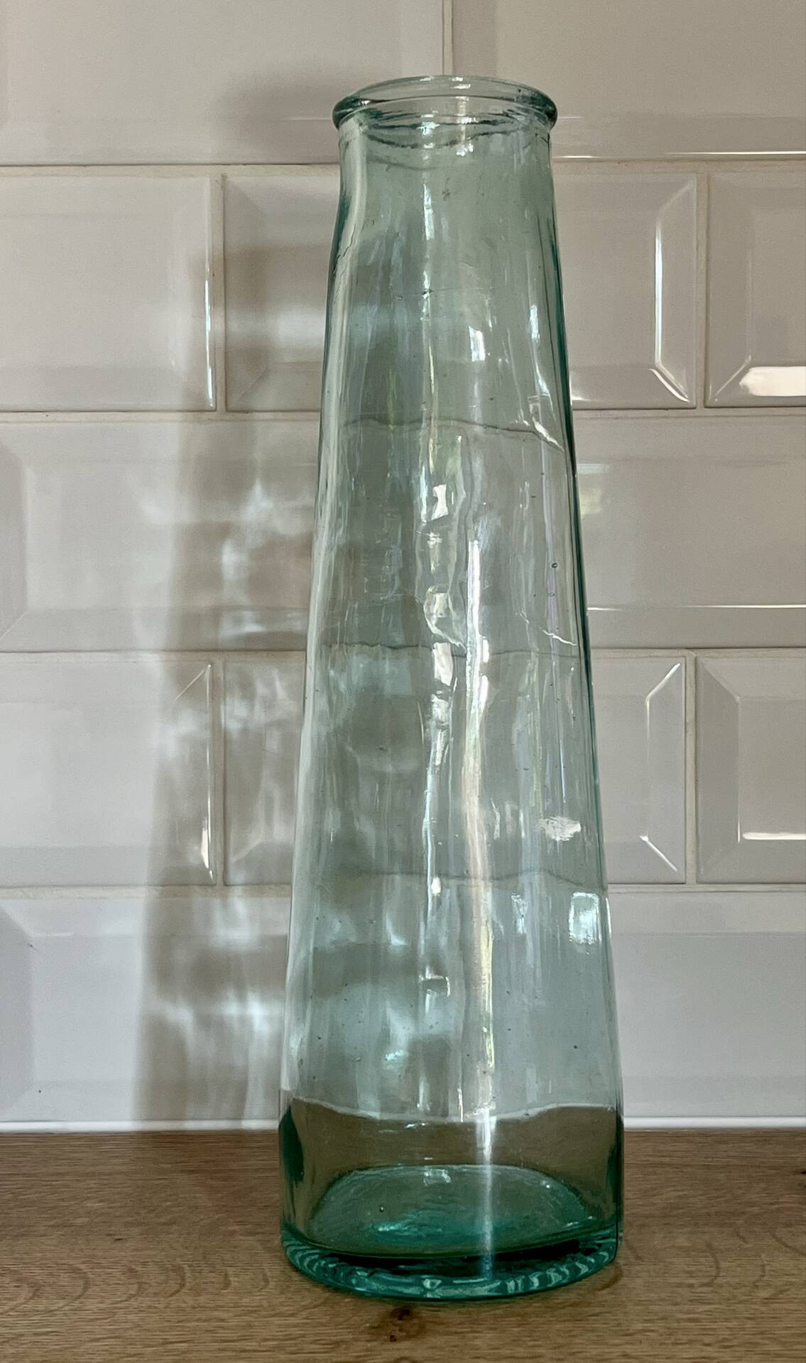 Transparent glass vase