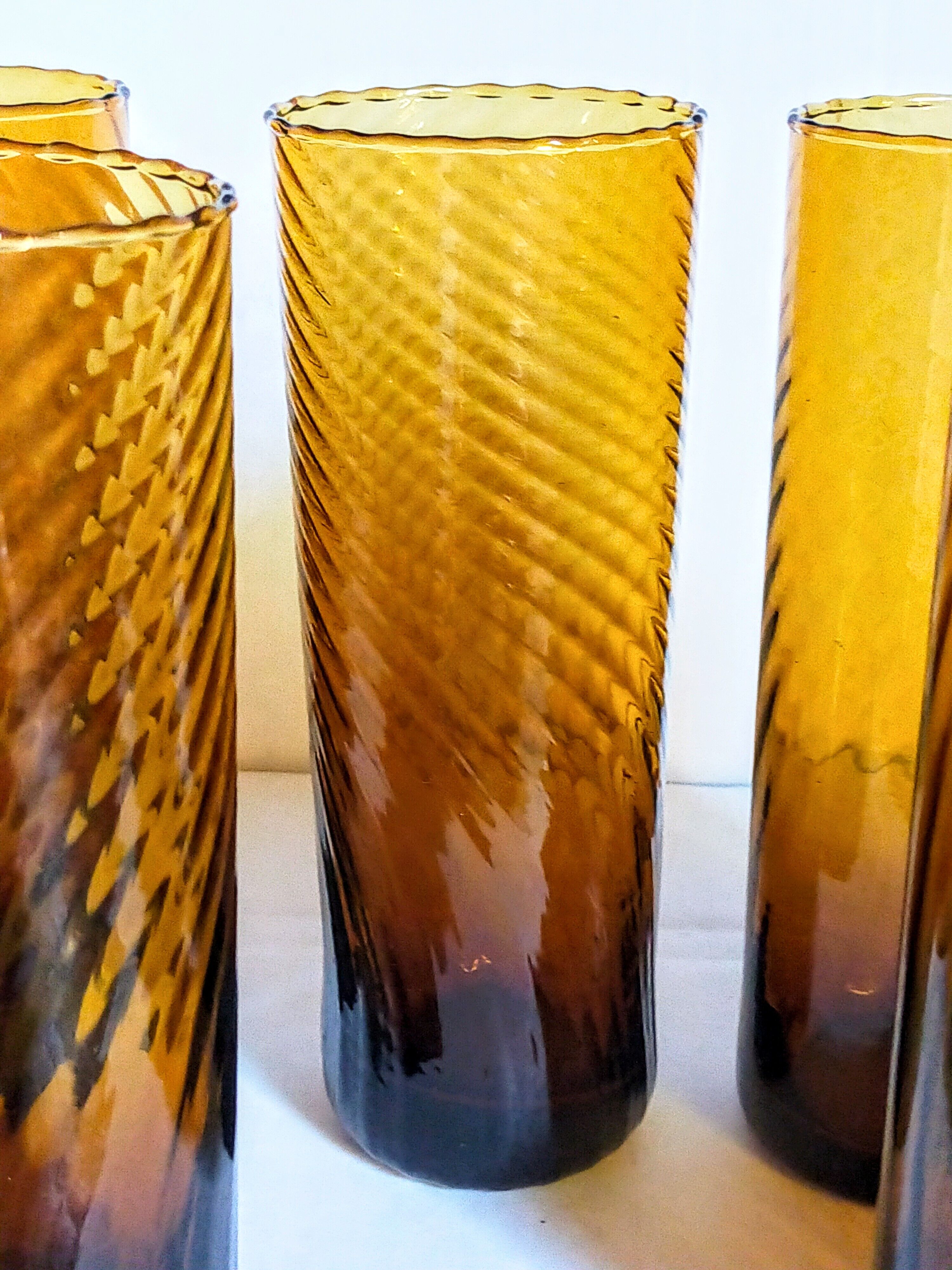 Lot de six verres en verre soufflé