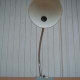 Articulated workshop lamp