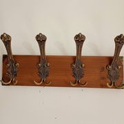 Vintage wall coat rack in patinated wood and metal – 4 double hooks