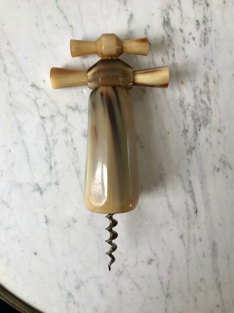 Corkscrew horn 60s
