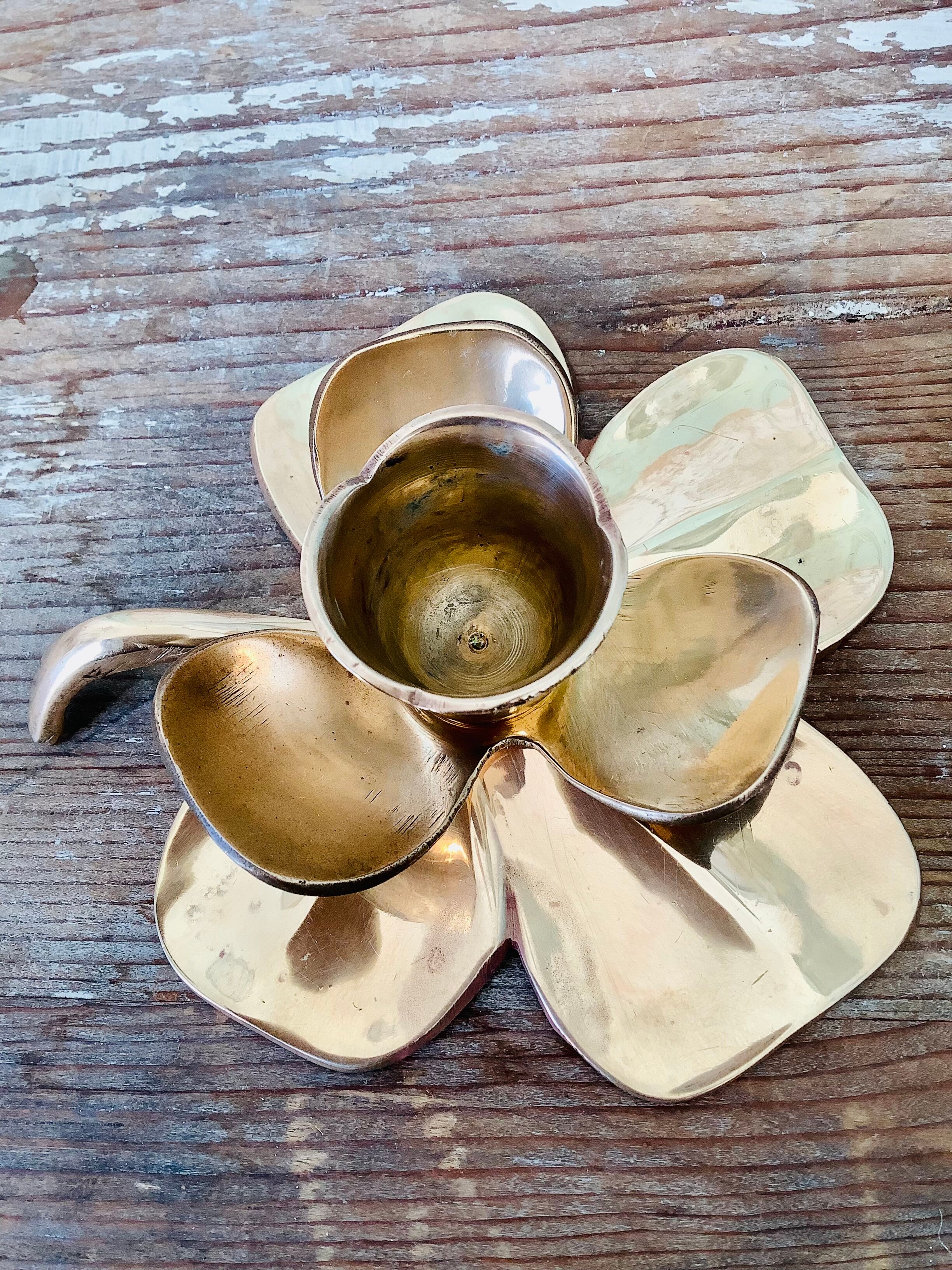 Brass clover candle holder