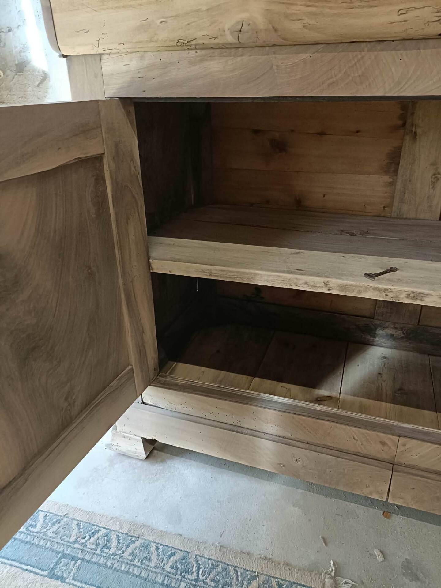 Buffet en bois
