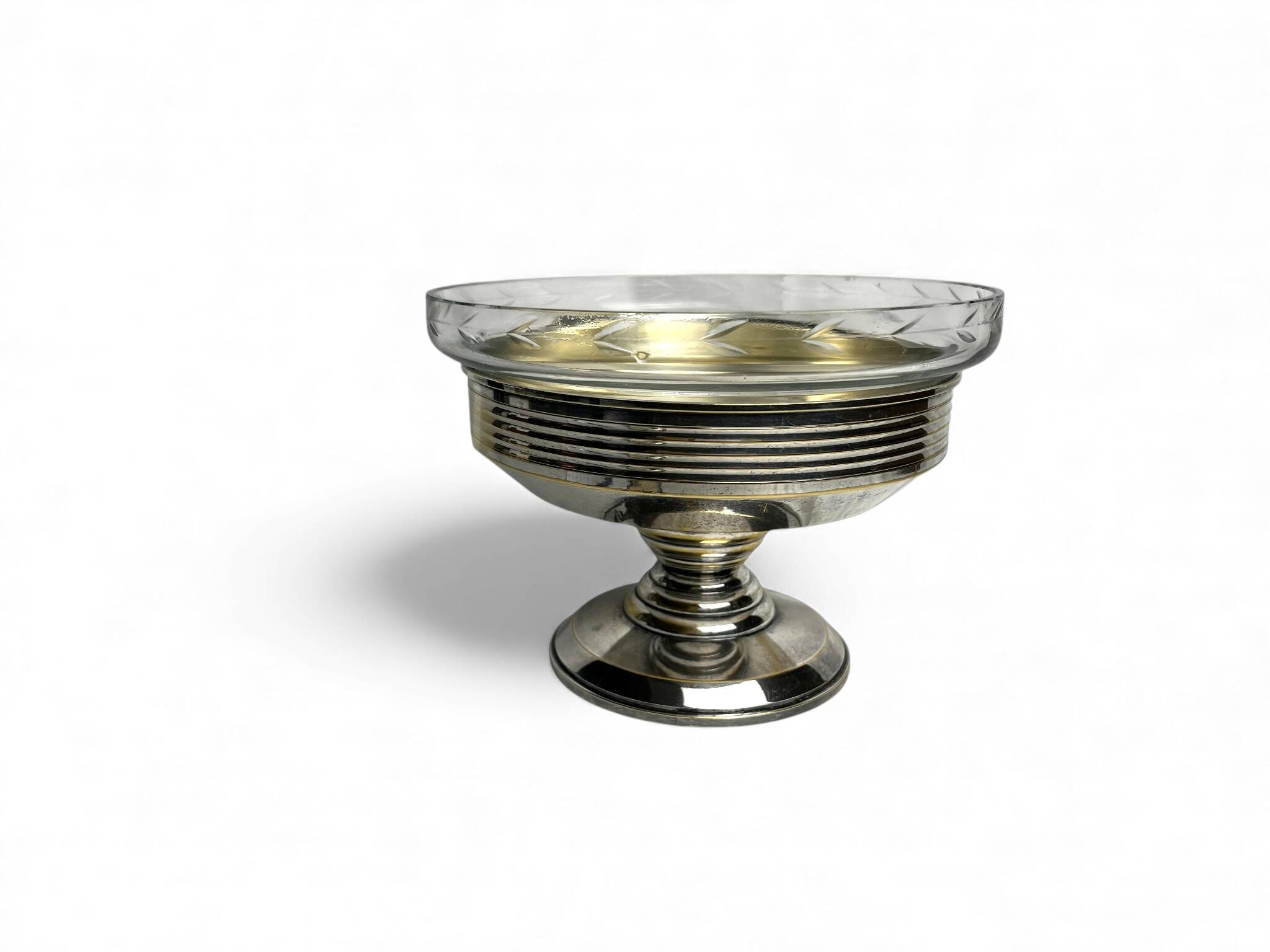 Art Deco, silver-plated metal fruit bowl with pedestal base, hallmarked, circa 1930