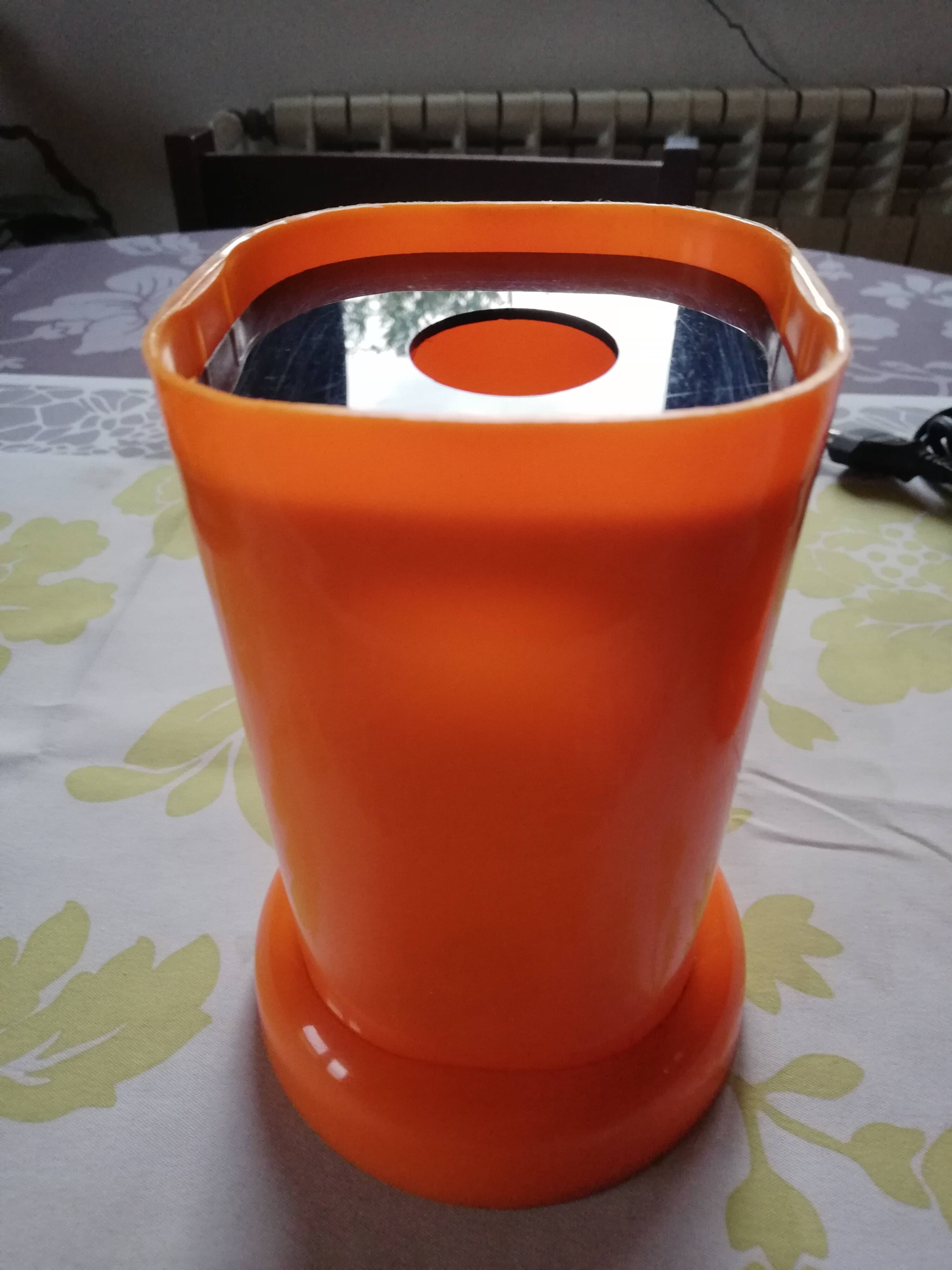 Duo of bedside lamps