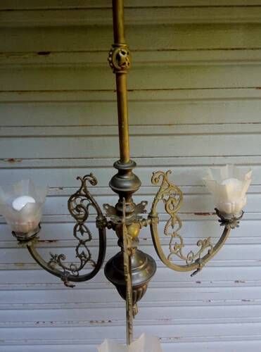 Antique, rare and important gas chandelier from the Napoléon III period and style, weighing 4.8 kg.