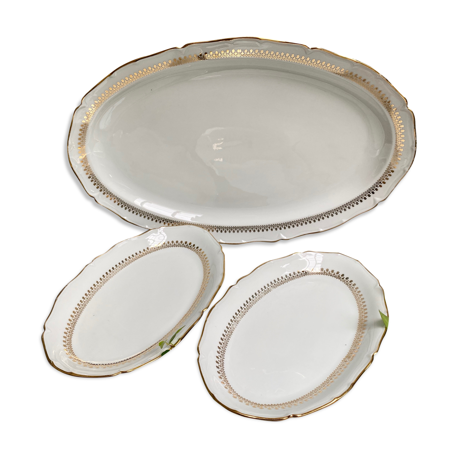 Porcelain dishes from Sologne