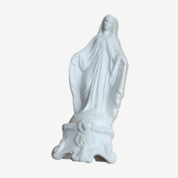 Petite Vierge en majesté en porcelaine biscuit