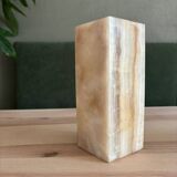Vase en albâtre