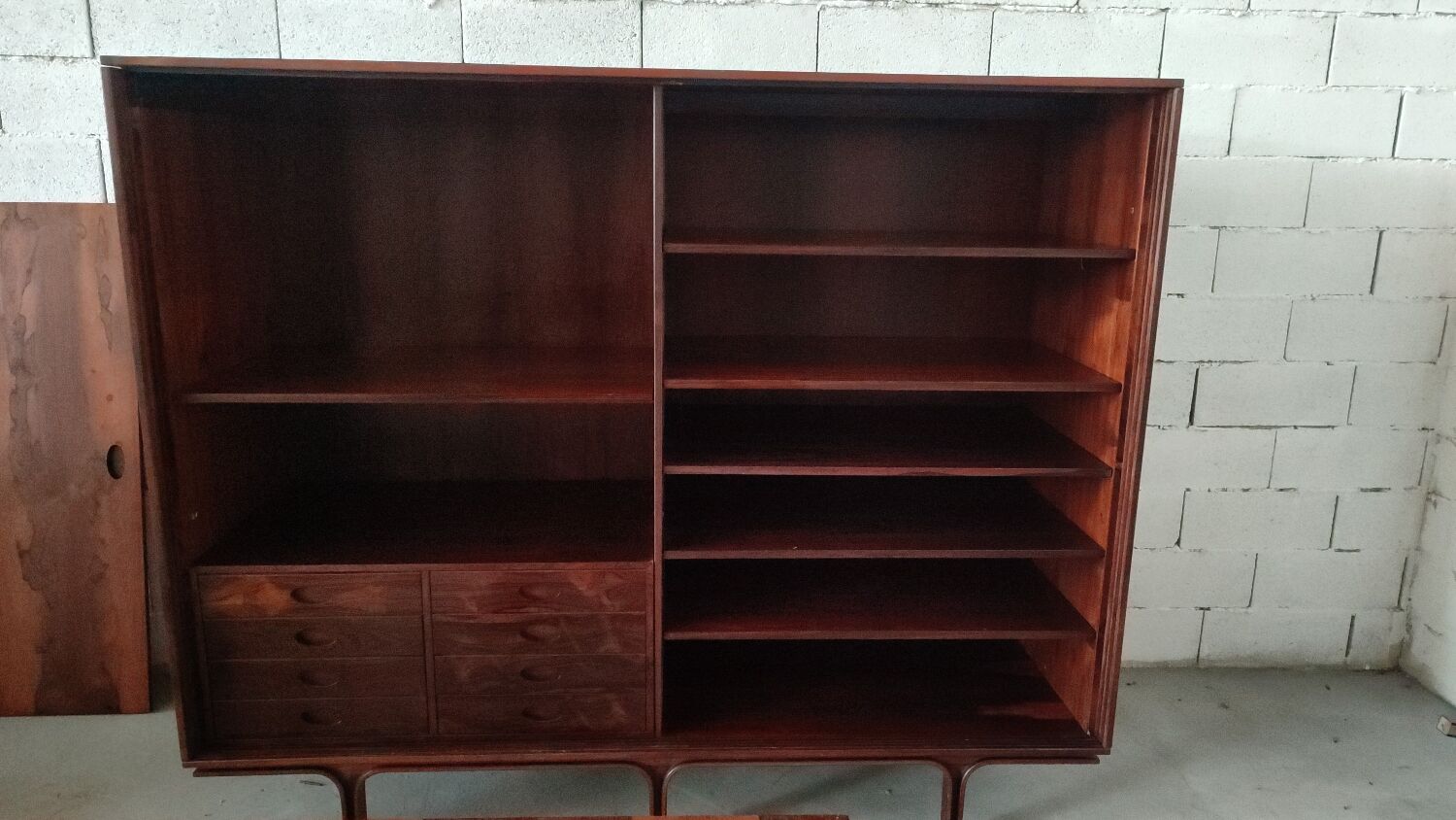 Wardrobe in rosewood Gianfranco Frattini