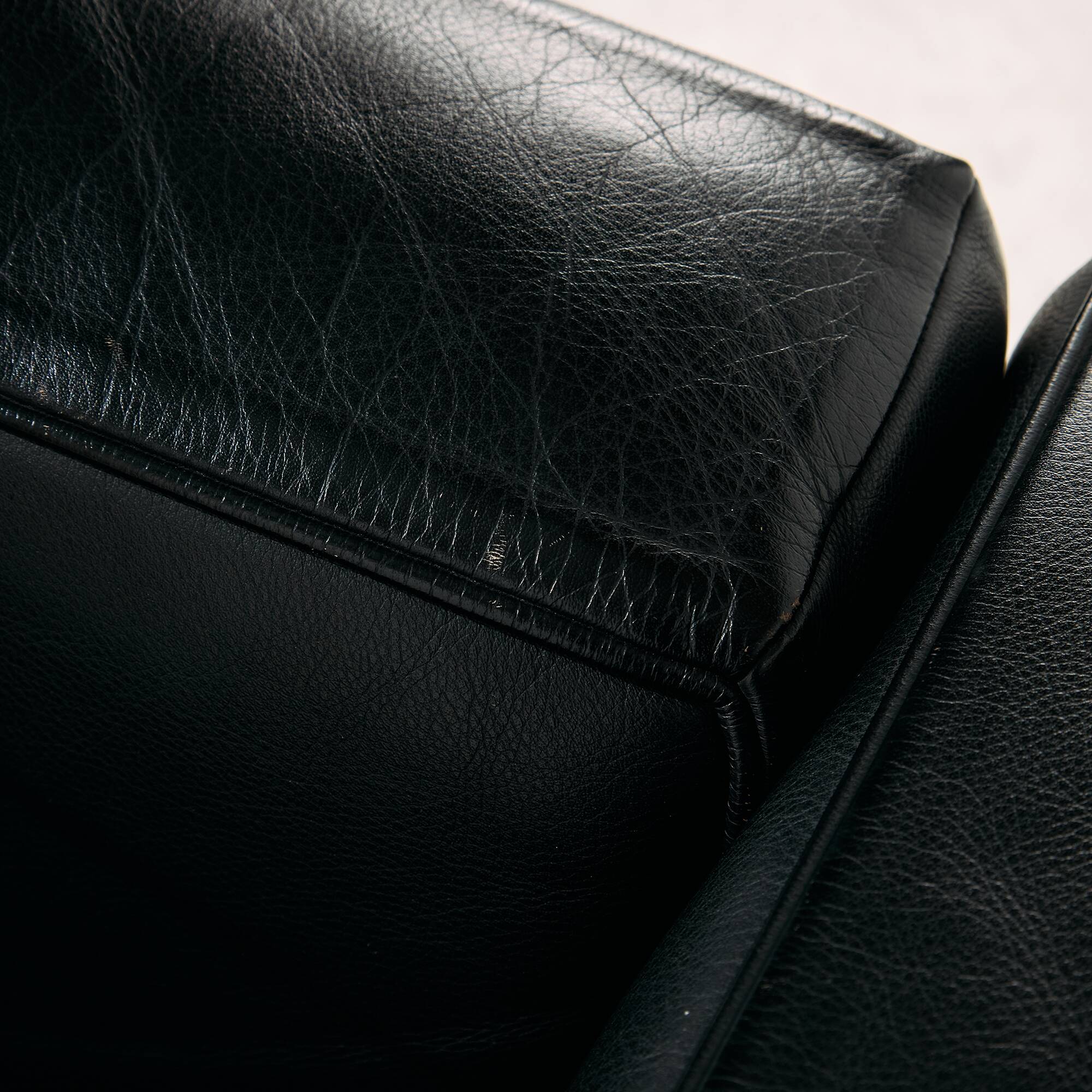 LC2 sofa by Le Corbusier, Pierre Jeanneret and Charlotte Perriand for Cassina