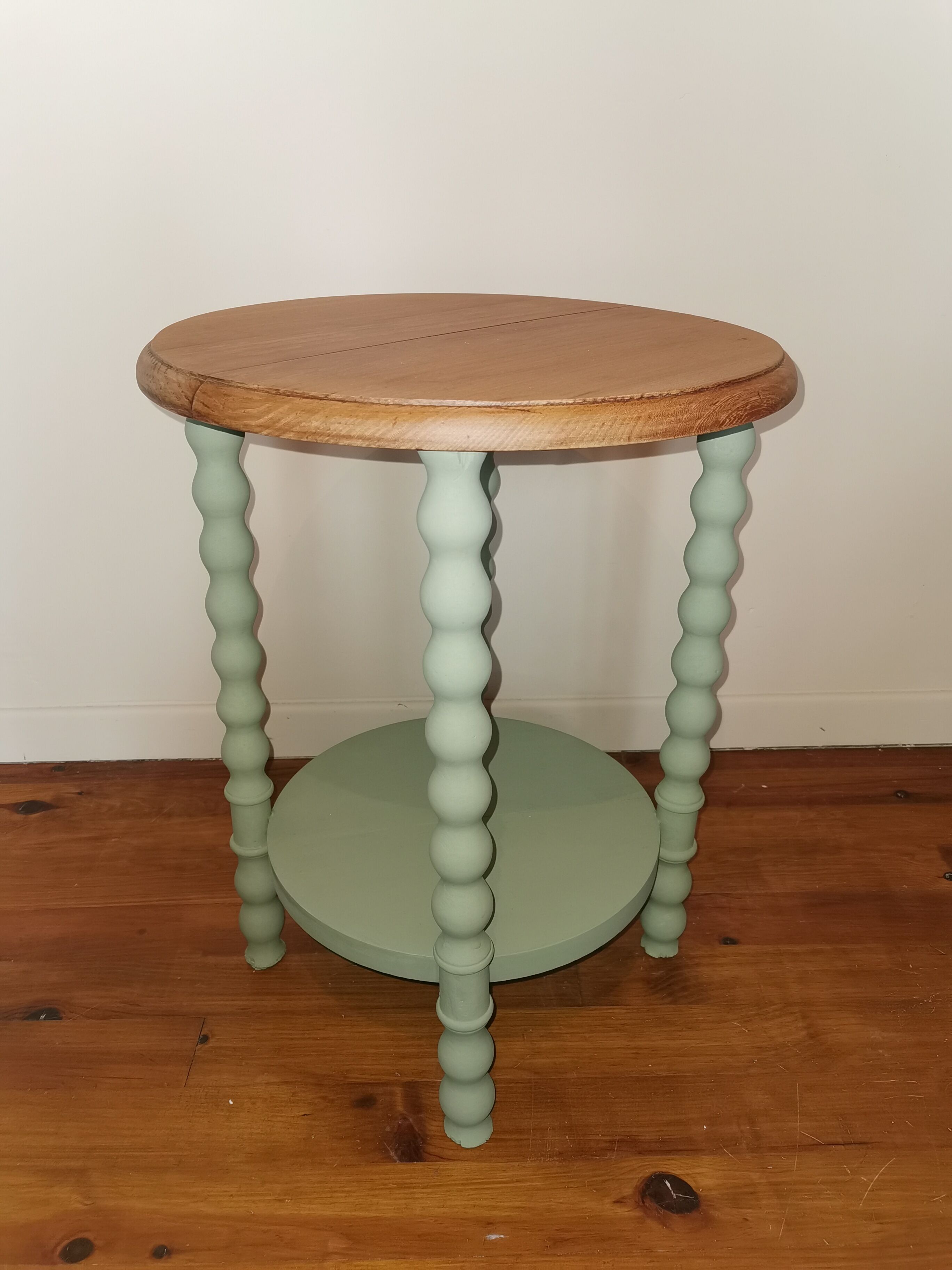 Vintage pedestal table solid wood