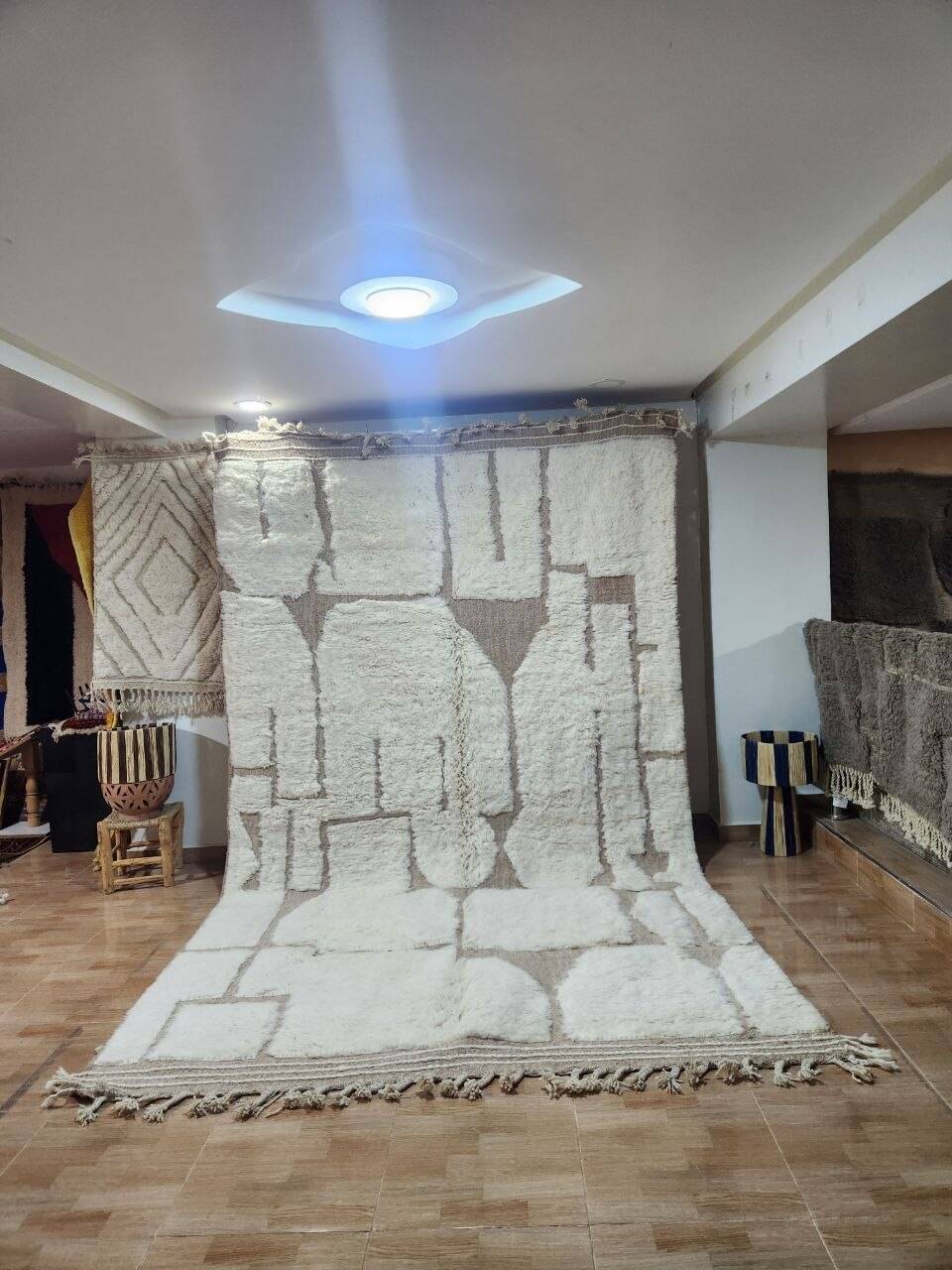 Authentic Beniouarain rug 3x2 m minimalist Moroccan Berber in ecru.