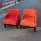 Paires des fauteuils rouge. 