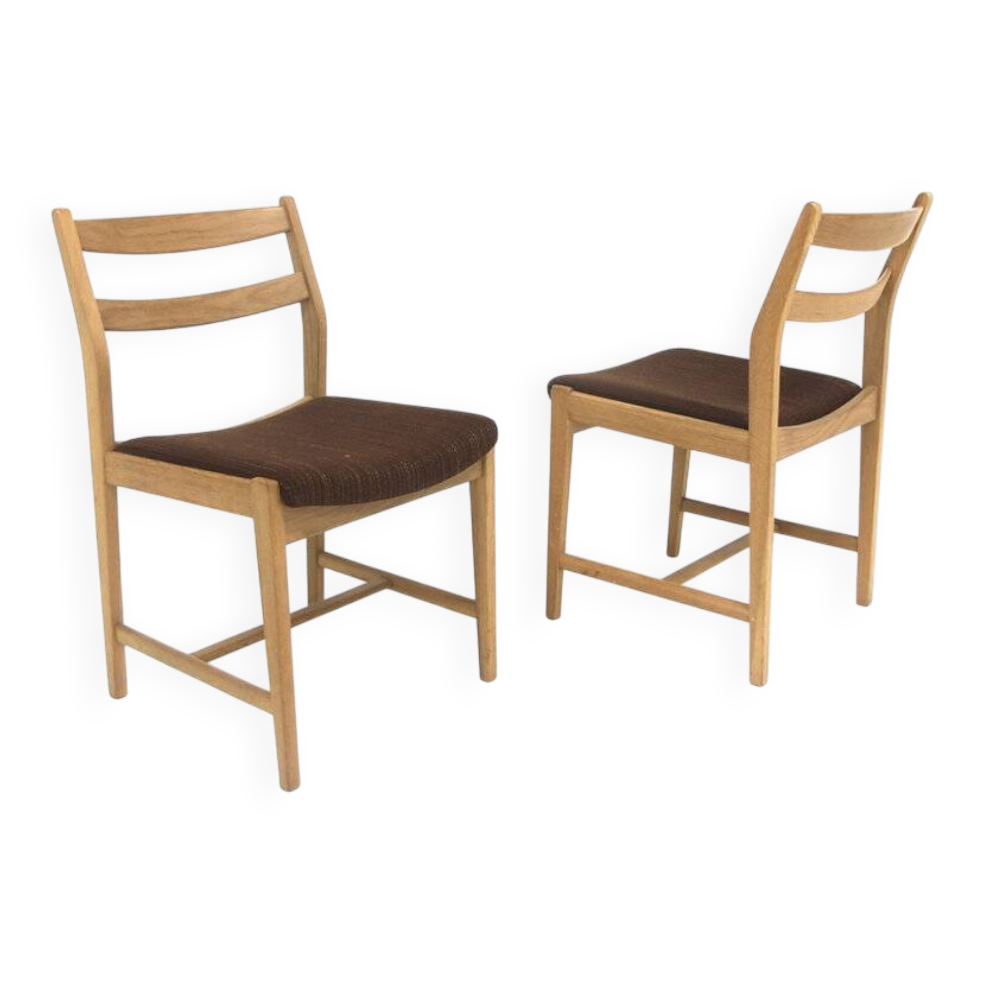 Set of 2 Scandinavian oak chairs, Sweden, 1970.