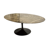 Oval coffee table by Eero Saarinen for Knoll