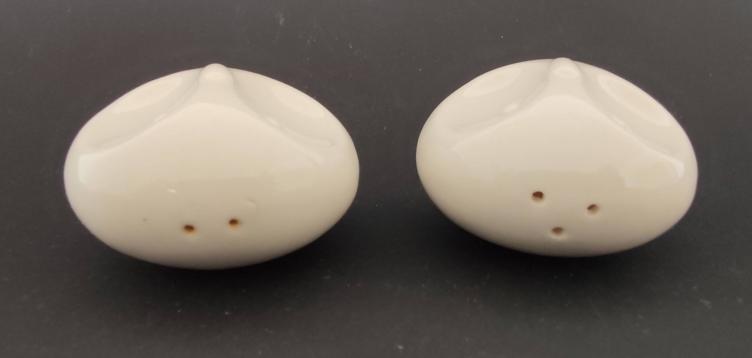 Pepper Salt Shaker Owls Minimalist design TBE